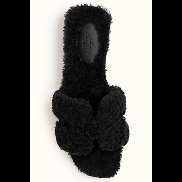 Hermes Shoes - SOLD‼️ NEW Hermès Oran Sandal